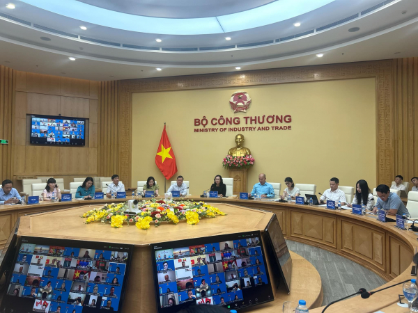 Đề xuất thành lập trung tâm thương mại quốc tế và phát triển nguyên, phụ liệu thời trang -0