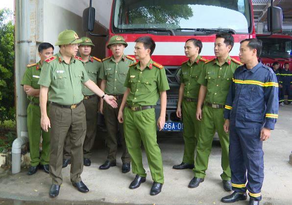 Tập trung cao độ vì an toàn sức khỏe, tính mạng và tài sản của người dân trước bão số 3 -1