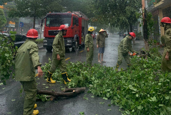 Bão Yagi đổ bộ vào Quảng Ninh gây thiệt hại sơ bộ, hơn 4.900 cán bộ công an tham gia ứng phó với -0