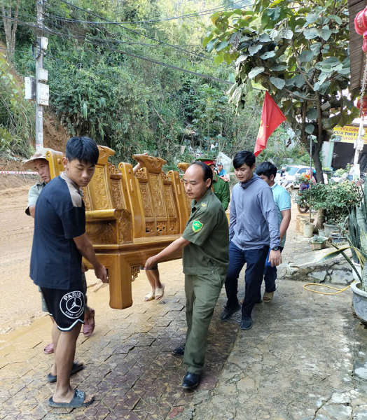 Công an Lào Cai chủ động giúp nhân dân ứng phó với bão số 3 -0