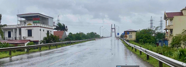 Thông tin mới nhất về giao thông trong bão số 3:  Các tuyến quốc lộ chưa xảy ra hiện tượng ngập úng hay sạt lở taluy âm, taluy dương. -0