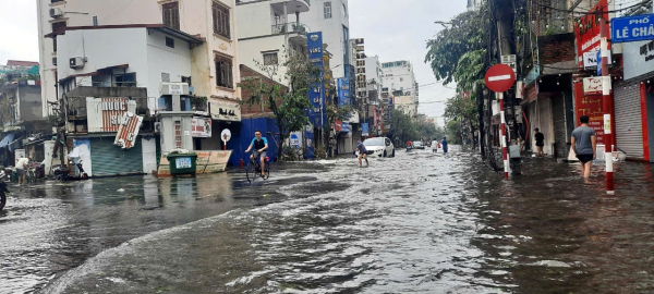 Hải Phòng hoang tàn sau bão -0