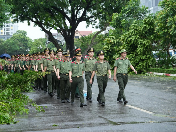 Gần 500 cán bộ, học viên Học viện ANND tham gia khắc phục hậu quả bão số 3 -0