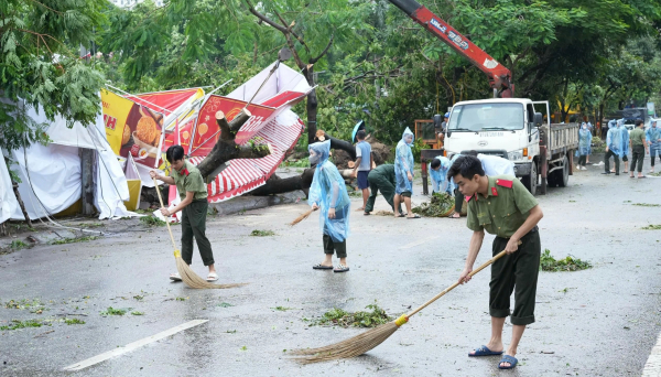 Gần 500 cán bộ, học viên Học viện ANND tham gia khắc phục hậu quả bão số 3 -0