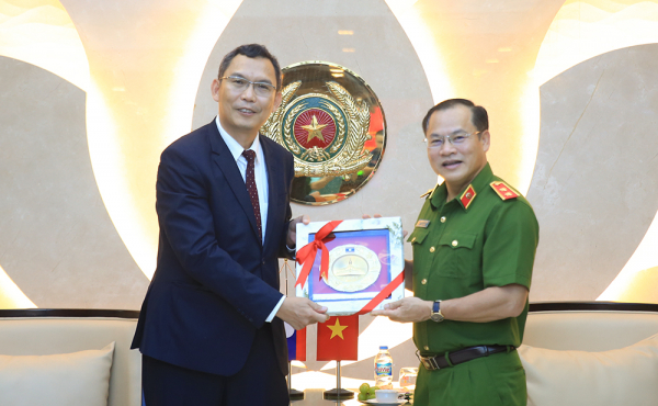 Triển khai hiệu quả dự án “Xây dựng hệ thống quản lý dân cư và căn cước công dân” tại Lào -0