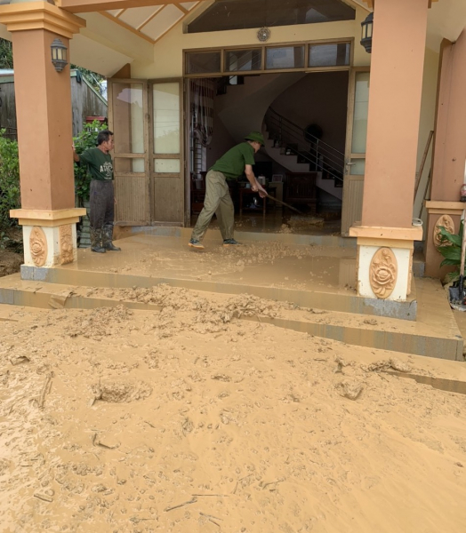 Đảm bảo vệ sinh môi trường, phòng chống dịch bệnh sau bão -0