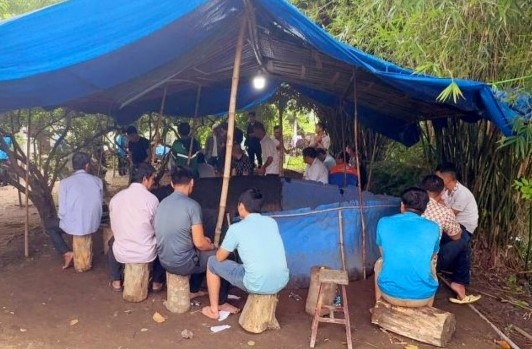 Dựng bạt, tạo trường gà cho hàng chục con bạc “khát nước” sát phạt -0