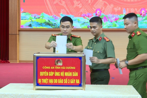 Công an tỉnh Hải Dương phát động CBCS ủng hộ Nhân dân bị thiệt hại do bão số 3 -1