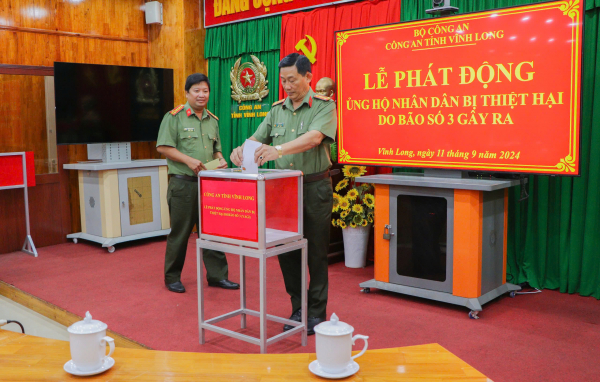 Công an các tỉnh, thành Tây Nam Bộ ủng hộ hỗ trợ đồng bào bị thiệt hại do bão số 3 -1