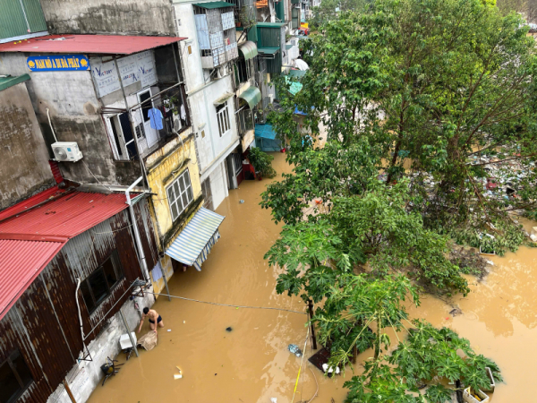 Đóng cửa xả lũ hồ thủy điện Hòa Bình, Tuyên Quang, mực nước sông Hồng giảm dần -0