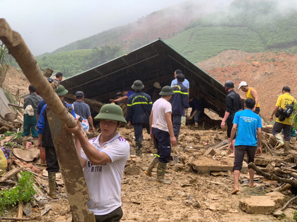 Công an tỉnh Lào Cai tiếp tục nỗ lực cứu nạn khu vực sạt lở tại thôn Nậm Tông -1