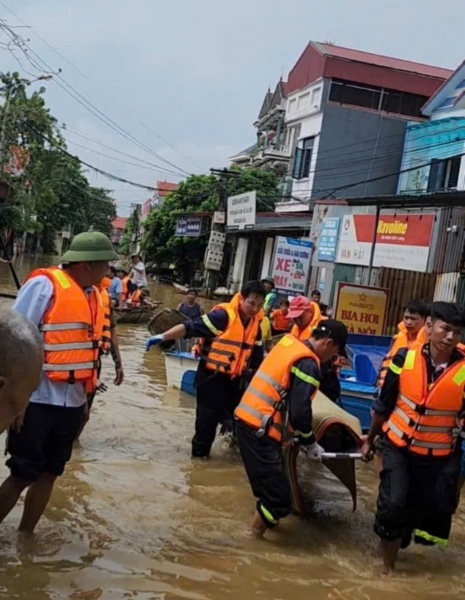 Đã tìm thấy nạn nhân mất tích trong vụ 3 mẹ con lật thuyền ở Vĩnh Phúc -0