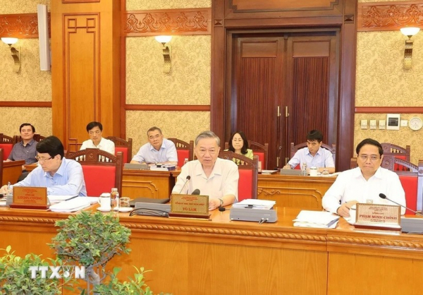 Politburo opines on documents relating Hai Phong, Thua Thien - Hue -0