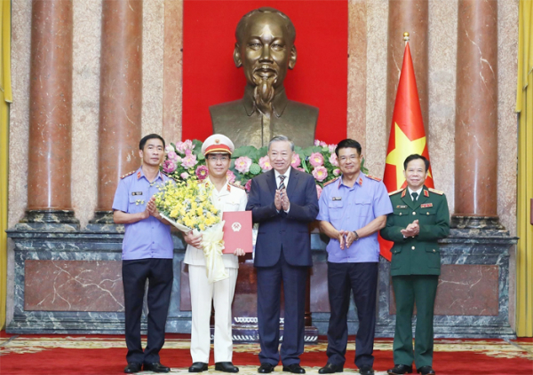 Tổng Bí thư, Chủ tịch nước Tô Lâm trao quyết định bổ nhiệm Phó Viện trưởng Viện Kiểm sát nhân dân tối cao -0