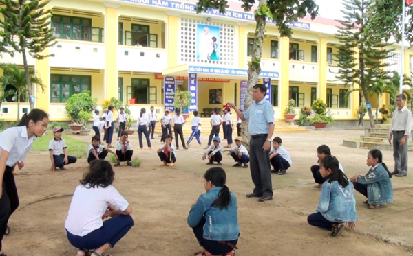 Vầng sáng phía thượng nguồn sông Hinh -0