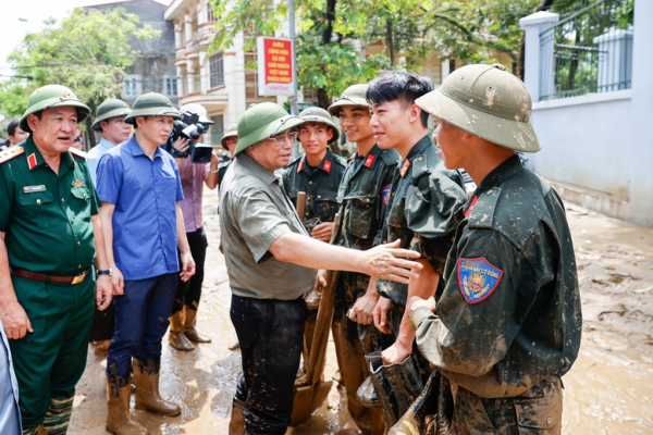 Khẩn trương khắc phục hậu quả bão lũ, nhanh chóng ổn định đời sống nhân dân, tích cực khôi phục sản xuất kinh doanh, thúc đẩy tăng trưởng kinh tế, kiểm soát lạm phát -0