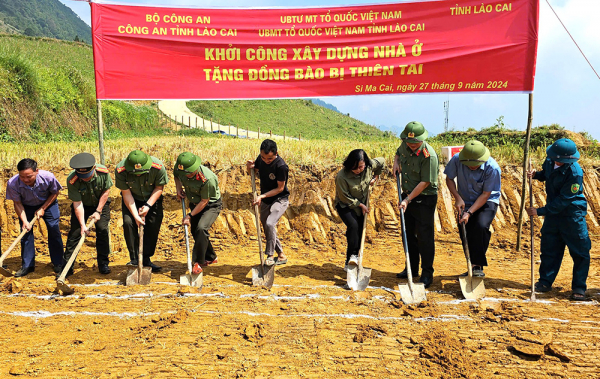 Lào Cai khởi công xây dựng nhà tặng các hộ dân bị ảnh hưởng sau bão -0