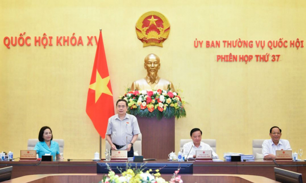 Bế mạc Phiên họp thứ 37 của Ủy ban Thường vụ Quốc hội -0