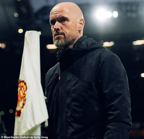 Man Utd thua thảm, HLV Erik Ten Hag tuyên bố không sợ bị sa thải -0