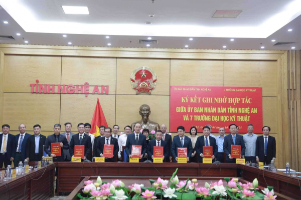 Bảy trường đại học kỹ thuật và tỉnh Nghệ An ký kết hợp tác trong đào tạo, chuyển giao công nghệ… -0