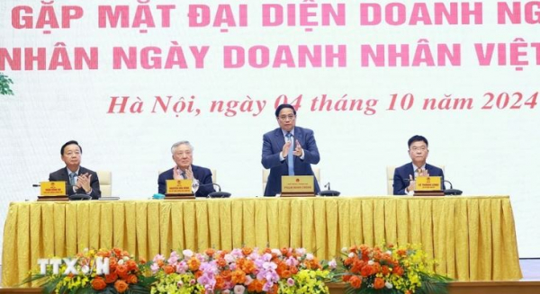 Thủ tướng chủ trì gặp mặt doanh nghiệp nhân Ngày Doanh nhân Việt Nam -0