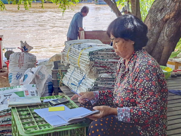 Nhộn nhịp chợ cá vùng biên -0