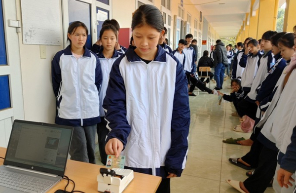 Hoàn thành thí điểm mô hình thi online qua nền tảng công nghệ xác thực thẻ CCCD gắn chip điện tử -0