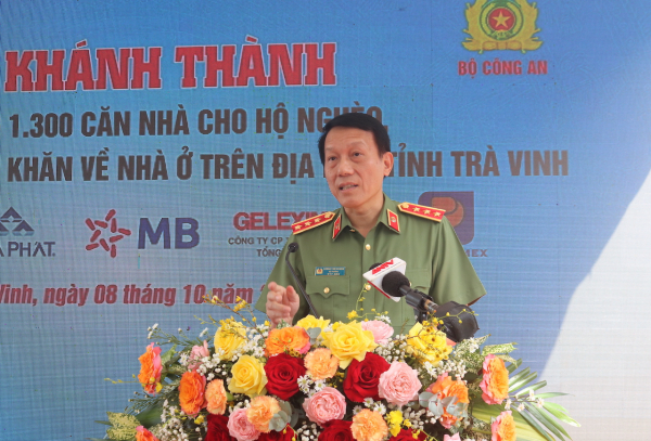 Bộ Công an khánh thành, bàn giao 1.300 căn nhà tặng người nghèo ở Trà Vinh -1