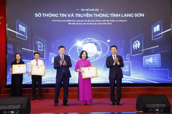 Tỉnh Lạng Sơn có 3 tập thể, cá nhân được tôn vinh điển hình tiên tiến toàn quốc trong hoạt động thông tin cơ sở -0