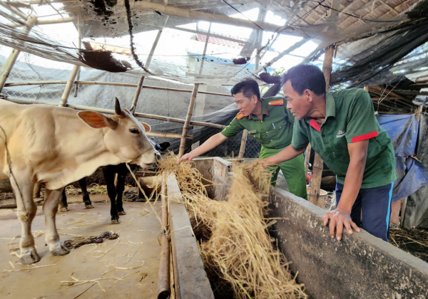 Bộ Công an khánh thành, bàn giao 1.300 căn nhà tặng người nghèo ở Trà Vinh -0