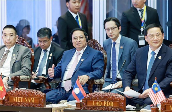 Lãnh đạo các nước ASEAN đối thoại với đại diện nghị viện, thanh niên và doanh nghiệp -0