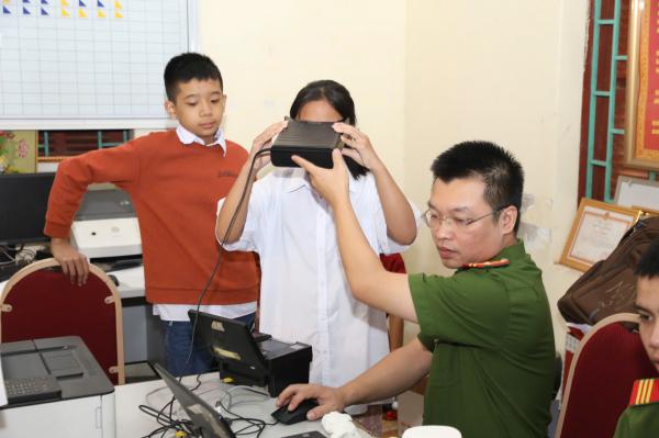 Miền núi Sơn La đưa Luật Căn cước vào cuộc sống -0