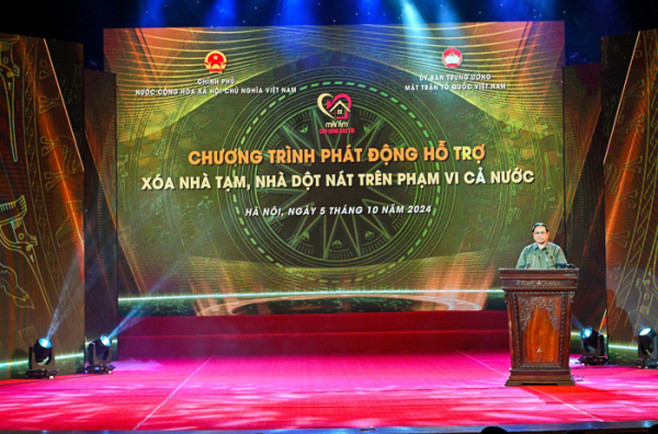 Vietcombank dành hàng trăm tỷ đồng hưởng ứng chương trình xóa nhà tạm, nhà dột nát trên cả nước -0