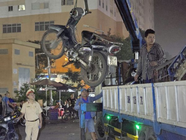 Mạnh tay xóa nguy cơ TNGT liên quan đến xe mù, xe quá đát khu vực chợ đầu mối -0