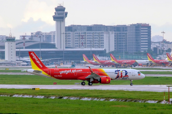 Hàng không Vietjet  “bày tiệc” 0 đồng -0