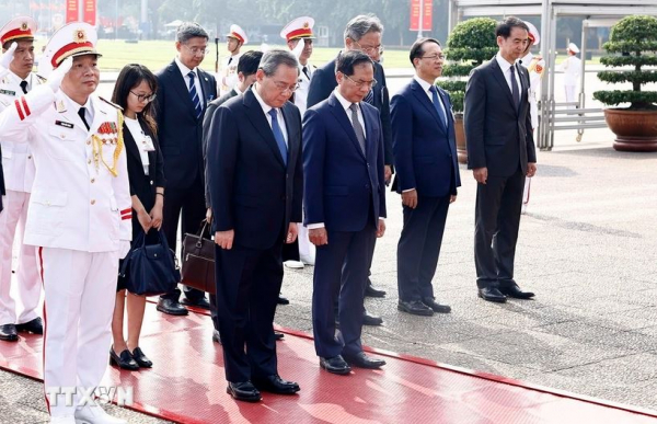 Thủ tướng Trung Quốc Lý Cường vào Lăng viếng Chủ tịch Hồ Chí Minh -0