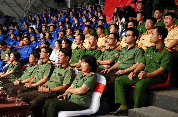 Đoàn viên thanh niên tiếp nối tinh thần của Anh hùng liệt sĩ Lý Tự Trọng -1