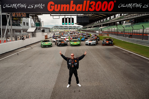 “Sài Gòn thật đẹp” qua lăng kính văn hóa và lịch sử cùng Maximillion Cooper - Nhà sáng lập Gumball 3000 -1