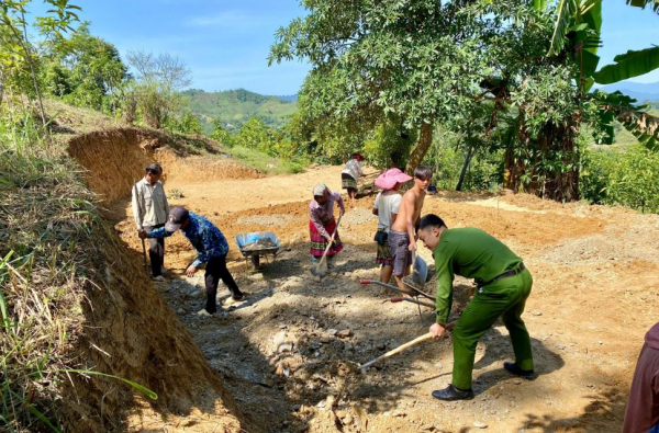 Khởi công xây dựng nhà ở cho 4 hộ gia đình bị thiệt hại bởi thiên tai -0