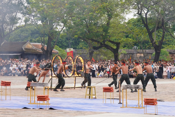 Mãn nhãn với những màn trình diễn ấn tượng tại khai mạc Đại hội Khỏe Vì An ninh Tổ quốc -0