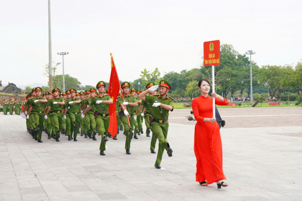 Mãn nhãn với những màn trình diễn ấn tượng tại khai mạc Đại hội Khỏe Vì An ninh Tổ quốc -1