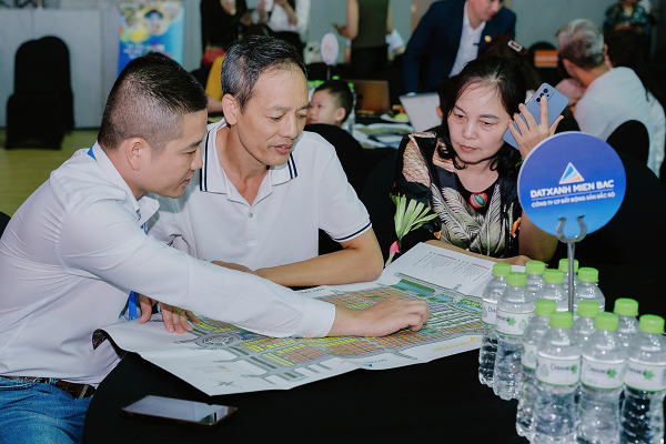 93% căn hộ Sun Group từ 1 tỷ đồng bán hết trong ngày mở bán -0