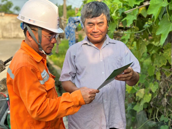 PC Hà Tĩnh đẩy mạnh tuyên truyền an toàn điện trong mùa mưa bão -0