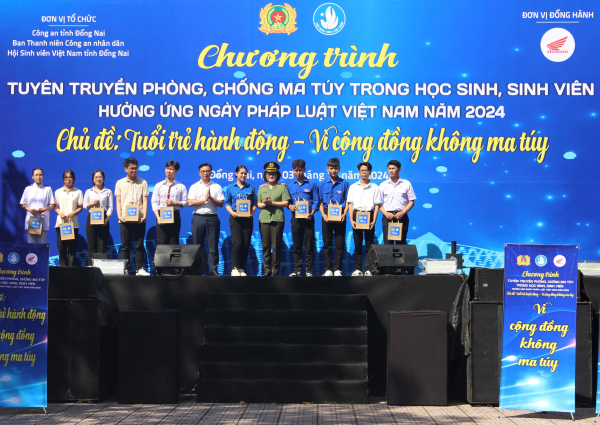 Ban Thanh niên CAND phối hợp tuyên truyền phòng chống ma túy trong học sinh, sinh viên -0