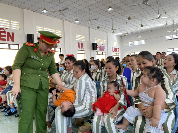 Thắp sáng ước mơ hoàn lương tại trại giam Long Hòa -0