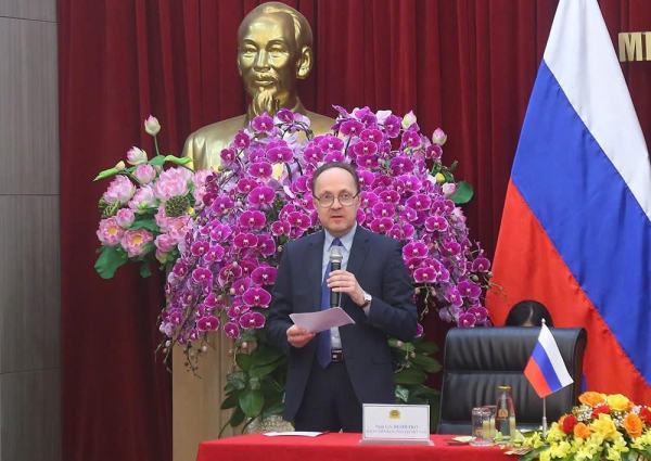 Minister Luong Tam Quang hosts children of Russian Ministry of Internal Affairs’ officials -0