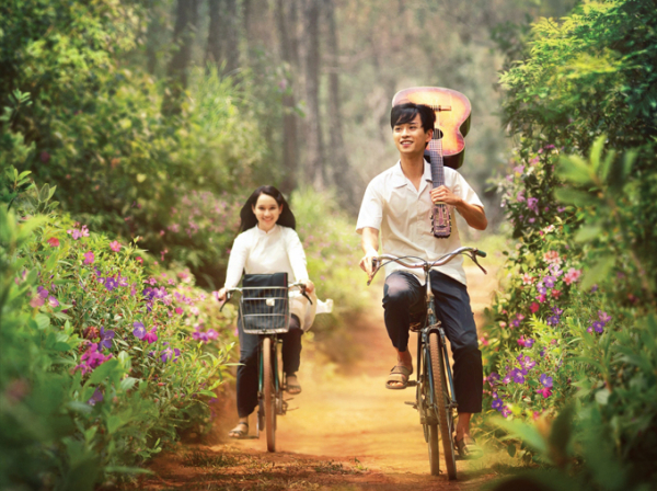 ảnh 3 - với sự hòa điệu của văn chương, chất liệu điện ảnh và âm nhạc, mắt biếc đã tạo được tiếng vang mạnh mẽ cho dòng phim chuyển thể.jpg -1