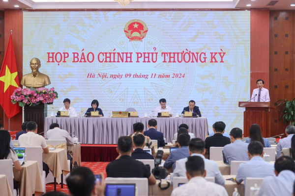 Thứ trưởng Bộ Y tế thông tin về 2 dự án bệnh viện chậm tiến độ, gây lãng phí -0