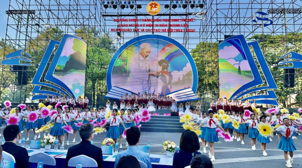 Khơi dậy niềm tự hào, lòng yêu nước, yêu Thủ đô cho các thế hệ học sinh Hà Nội -0