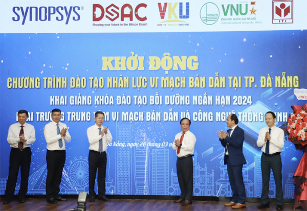 Đại học Đà Nẵng đào tạo nguồn nhân lực chất lượng cao cho các tỉnh vùng Bắc Trung Bộ và Duyên hải Trung Bộ (e ko vào đc phần chú thích để note: Vị trí đăng: Chính chuyên mục, thời gian 7h30 sáng 14/1) -0